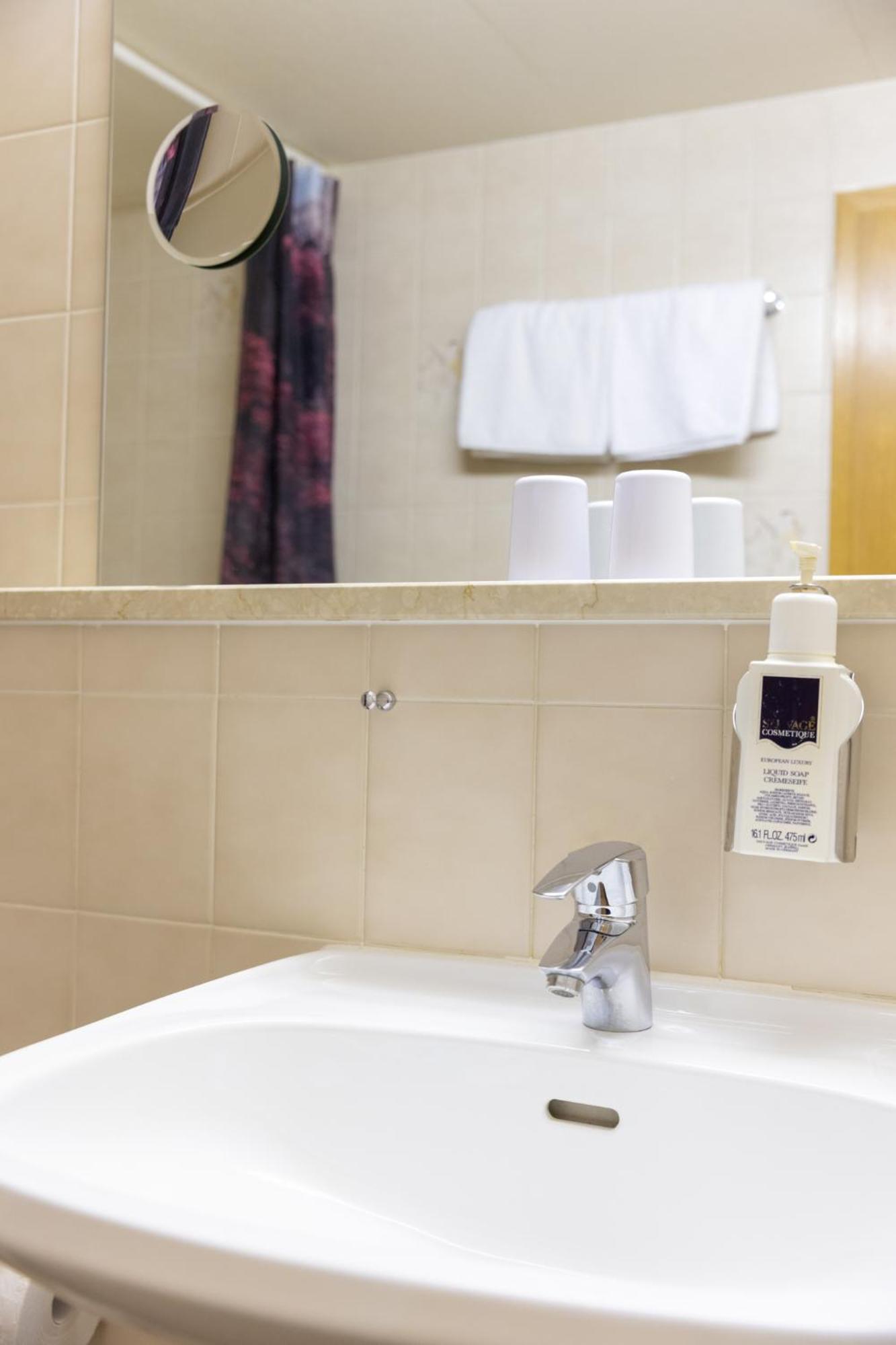 Akzent Hotel Meerfraeulein ヴェムディンク エクステリア 写真